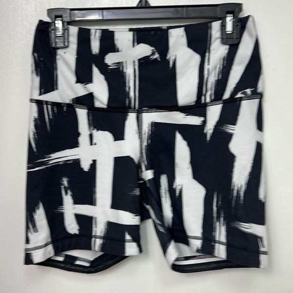 Lucy Pants - 155. Lucy active biker shorts Size M, inseam 6"